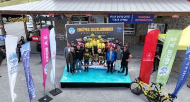 ERCİYES ULUSLARARASI YOL BİSİKLET YARIŞLARI NEFES KESTİ
