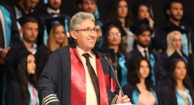 ERÜ Güzel Sanatlar Fakültesi’nde Mezuniyet Sevinci