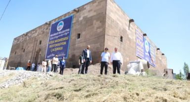 KÖŞK MEDRESE ESKİ CANLI GÜZEL GÜNLERİNE GERİ DÖNECEK