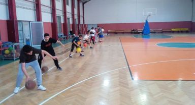 MELİKGAZİ BELEDİYESİ’NİN YAZ OKULU VE SPOR KURSLARINDAN 21 BİN KİŞİ FAYDALANIYOR