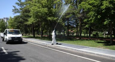 MELİKGAZİ HER MAHALLEDE 7 GÜN İLAÇLAMA YAPIYOR