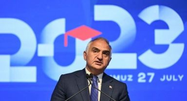Turizmden 6 ayda 21,7 milyar dolar gelir elde edildi! Bakan Ersoy'dan 'Ayasofya' açıklaması