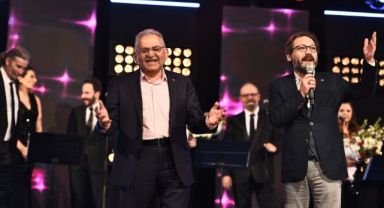 VALİLİK VE BÜYÜKŞEHİR’DEN TRT SANATÇILARI ŞEHİR KONSERİ
