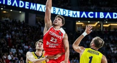 12 Dev Adam İsveç'i 105-84 mağlup ederek finale çıktı