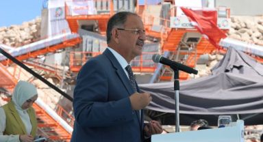 BAKAN MEHMET ÖZHASEKİ: “KAYSERİ 1994 SEÇİMLERİ VE AK PARTİ İKTİDARIYLA GELİŞTİ”