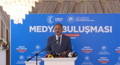 BAKAN MEHMET ÖZHASEKİ: “KENTSEL DÖNÜŞÜM İŞLERİNİ HIZLICA DEVREYE SOKMALIYIZ”
