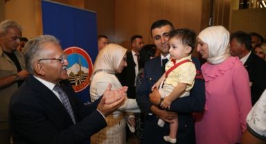 BAŞKAN BÜYÜKKILIÇ, ZAFER BAYRAMI 101. YIL RESEPSİYONU’NA KATILDI