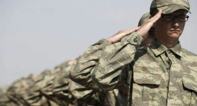 Bedelli askerlik düzenlemesi! Detaylar Resmi Gazete'de yayımlandı Hakkını kaybedenler için yeni şans