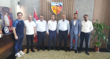 CHP İl Başkanı Keskin ve Merkez İlçe Başkanlarından İlk Ziyaret (Kayserispor)