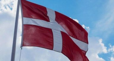 Danimarka'da Türk Büyükelçiliği önünde Kur'an-ı Kerim'e saldırı