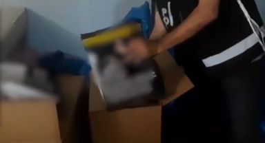 Depoya yapılan baskında 1 milyon adet boş makaron ele geçirildi