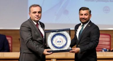 Erciyes Üniversitesi’nde Yerel Medya Buluşması ve 2023 Aile ve Çocuk Dostu Yapım ve Dizi Teşvik Ödülleri Tanıtım Toplantısı Düzenlendi