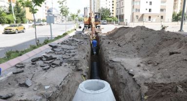 KASKİ, ALTINOLUK MAHALLESİ’NDE YAĞMUR SUYU HATLARINI GÜÇLENDİRDİ