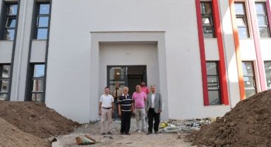 TALAS MEHMET KARAMERCAN KÜTÜPHANESİ GÜN SAYIYOR