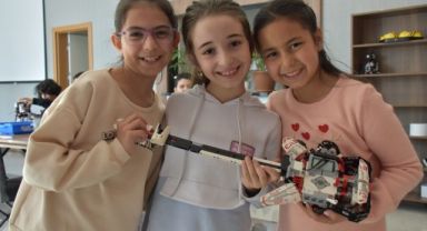 BAŞKAN ÇOLAKBAYRAKDAR, “‘KOCASİNAN IQ’ İLE TÜRKİYE’NİN GELECEĞİNE YATIRIM YAPIYORUZ”