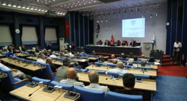 Büyükşehir meclisi'nde