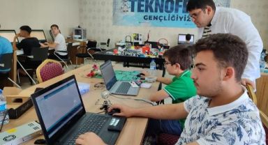 BÜYÜKŞEHİR, TEKNOFEST GENÇLİĞİNİN YANINDA