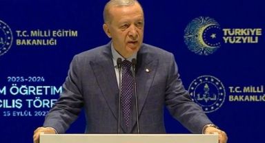 Cumhurbaşkanı Erdoğan'dan ücretli öğretmenlerin ek ders ücretlerine yüzde 25 zam müjdesi