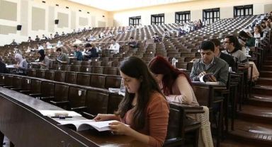 Depremlerden etkilenen dört ildeki üniversitelilere özel öğrencilik hakkı