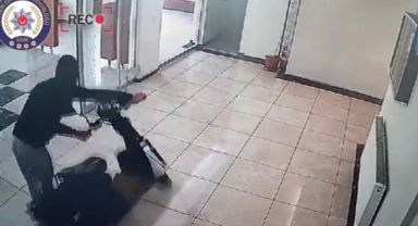 Hırsızlar önce kameraya, sonra polise yakalandı
