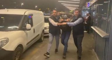 İstanbul'da camide alkollü fotoğraf paylaştı: Ben ateistim, cami beni ilgilendirmez