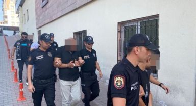 Polisten kaçarken 11 araca zarar veren şüpheliler adliyede