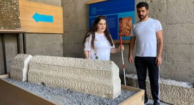 SELİN, SELÇUKLU UYGARLIĞI MÜZESİ’Nİ BAĞIMSIZ GEZME HAYALİNE BÜYÜKŞEHİR İLE KAVUŞTU