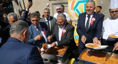 VALİ ÇİÇEK VE BAŞKAN BÜYÜKKILIÇ, AHİLİK HAFTASI KUTLAMALARINA KATILDI