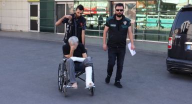 Yakalanacağını anladı, 1'inci kattan atladı