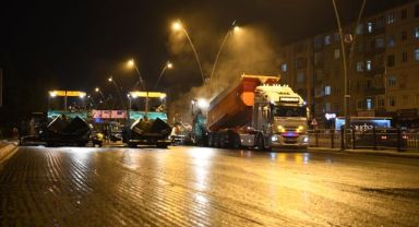 BAŞKAN BÜYÜKKILIÇ, PERSONELİN GECE MESAİSİNİ YERİNDE İNCELEDİ