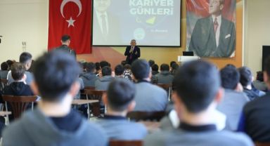 BAŞKAN BÜYÜKKILIÇ’TAN ÖĞRENCİLERLE “KARİYER” SOHBETLERİ