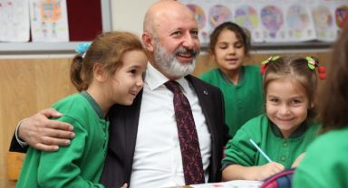 BAŞKAN ÇOLAKBAYRAKDAR, “RUTİNİN DIŞINDA ÇEVREYE VE İNSANA FARK KATACAK HİZMETLER YAPIYORUZ”