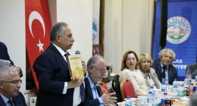 BAŞKAN YALÇIN;DAN TALAS AMERİKAN KOLEJİ MEZUNLARINA 100. YIL SÜRPRİZİ