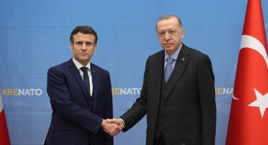 Cumhurbaşkanı Erdoğan, Fransa Cumhurbaşkanı Macron ile telefonda görüştü.