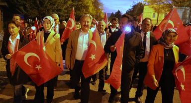 CUMHURİYET’İN 100. YILI İÇİN MELİKGAZİ’DE COŞKULU FENER ALAYI YÜRÜYÜŞÜ