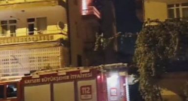 Ev alev alev yandı, o anlar kameraya yansıdı