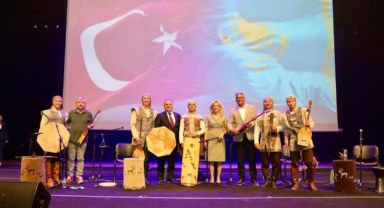 Folk Ensemble ERÜ’de Sahne Aldı