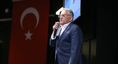 GENÇ DOSTU BAŞKANDAN ÖĞRENCİLERE ÜCRETSİZ KAYNAK KİTAP