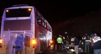 Kayseri’de yolcu otobüsü devrildi: 8’i ağır 38 yaralı