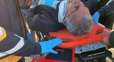 Tarım işçilerini taşıyan minibüs ile yakıt tankeri çarpıştı: 15 yaralı