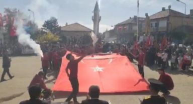 TÜRK GENCİ DUYARLIDIR...