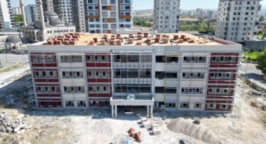 TÜRKİYE'DE EN ÇOK OKUL YAPAN MELİKGAZİ'DE OKUL YAPIMLARI DEVAM EDİYOR