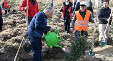 Başkan Büyükkılıç İle Kayseri'de 5 Yılda 549 Bin 735 Adet Ağaç Ve Çalı Toprakla Buluştu