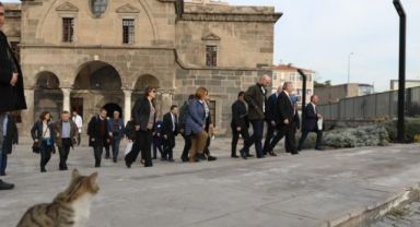 Başkan Palancıoğlu Avrupalı Konuklarına Kayseri’yi Gezdirdi