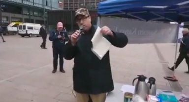 Danimarka'da Kur'an-ı Kerim ve diğer kutsal kitapların yakılması yasaklandı