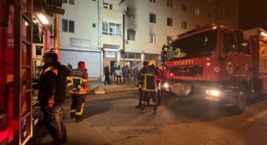 Kayseri'de ev yangını: 4 kişi dumandan etkilendi.