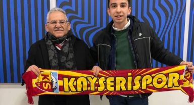 BAŞKAN BÜYÜKKILIÇ’A İSTANBUL HAVALİMANI’NDA SÜRPRİZ KARŞILAMA