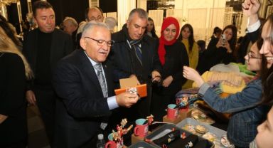 BAŞKAN BÜYÜKKILIÇ, KALLEŞ TERÖR SALDIRISINDA YARALANAN KAYSERİLİ İKİ GAZİ ASKER İLE TELEFONDA GÖRÜŞTÜ