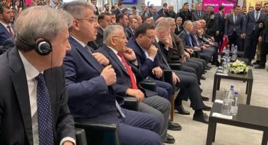 BAŞKAN BÜYÜKKILIÇ, ULUSLARARASI İSTANBUL MOBİLYA FUARI’NDA KAYSERİLİ FİRMALARIN YANINDA