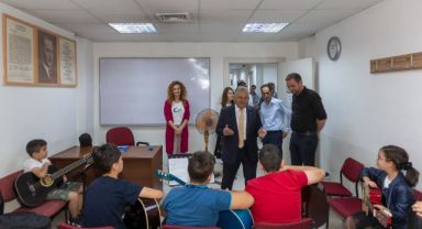 BÜYÜKŞEHİR BELEDİYESİ SANAT AKADEMİLERİNDEN 50 BİN KURSİYERE SANAT HİZMETİ
